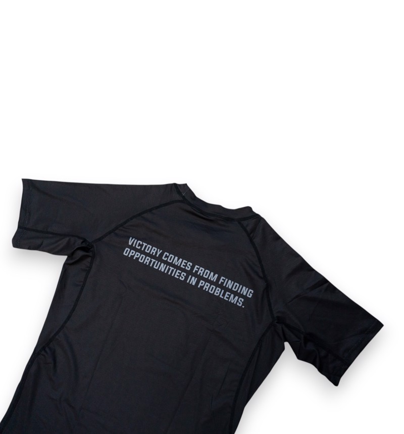 CHOSEN Victory Rashguard-black